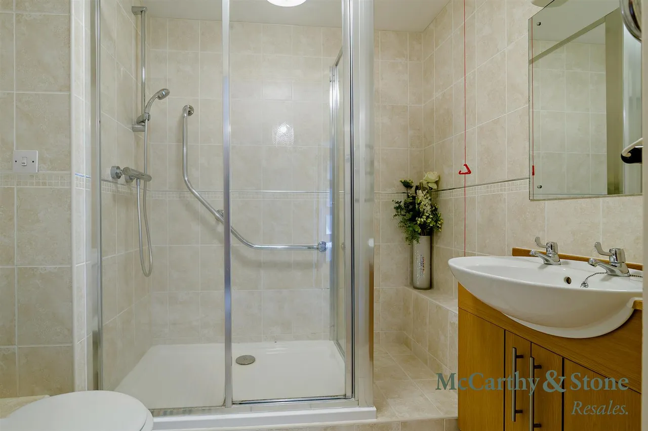 George Street, Warminster, BA12, photo 8