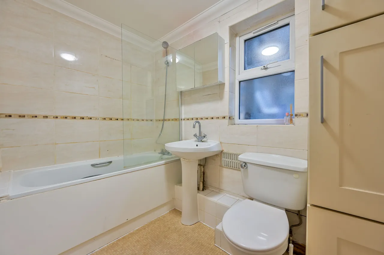 Flat A, 157 Camberwell New Road, London, photo 4