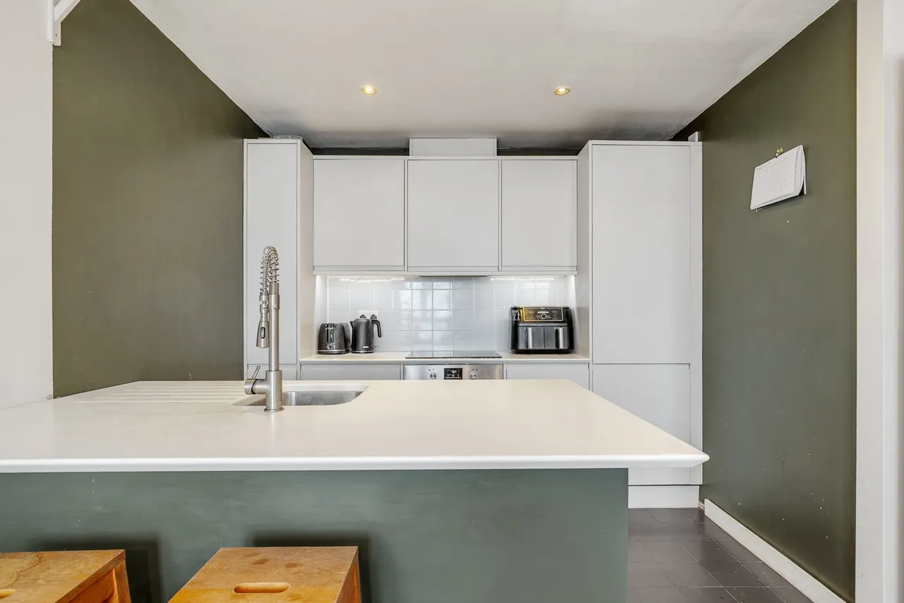 Osiers Road, London, SW18, photo 8