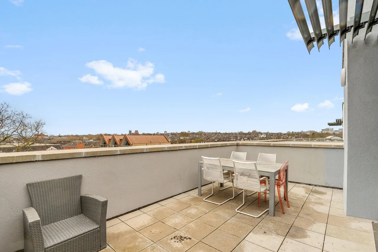 Osiers Road, London, SW18, photo 3