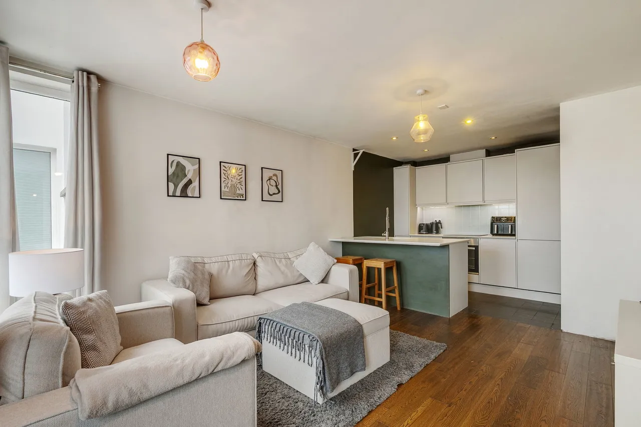 1 bed flat for sale — Osiers Road, London, SW18