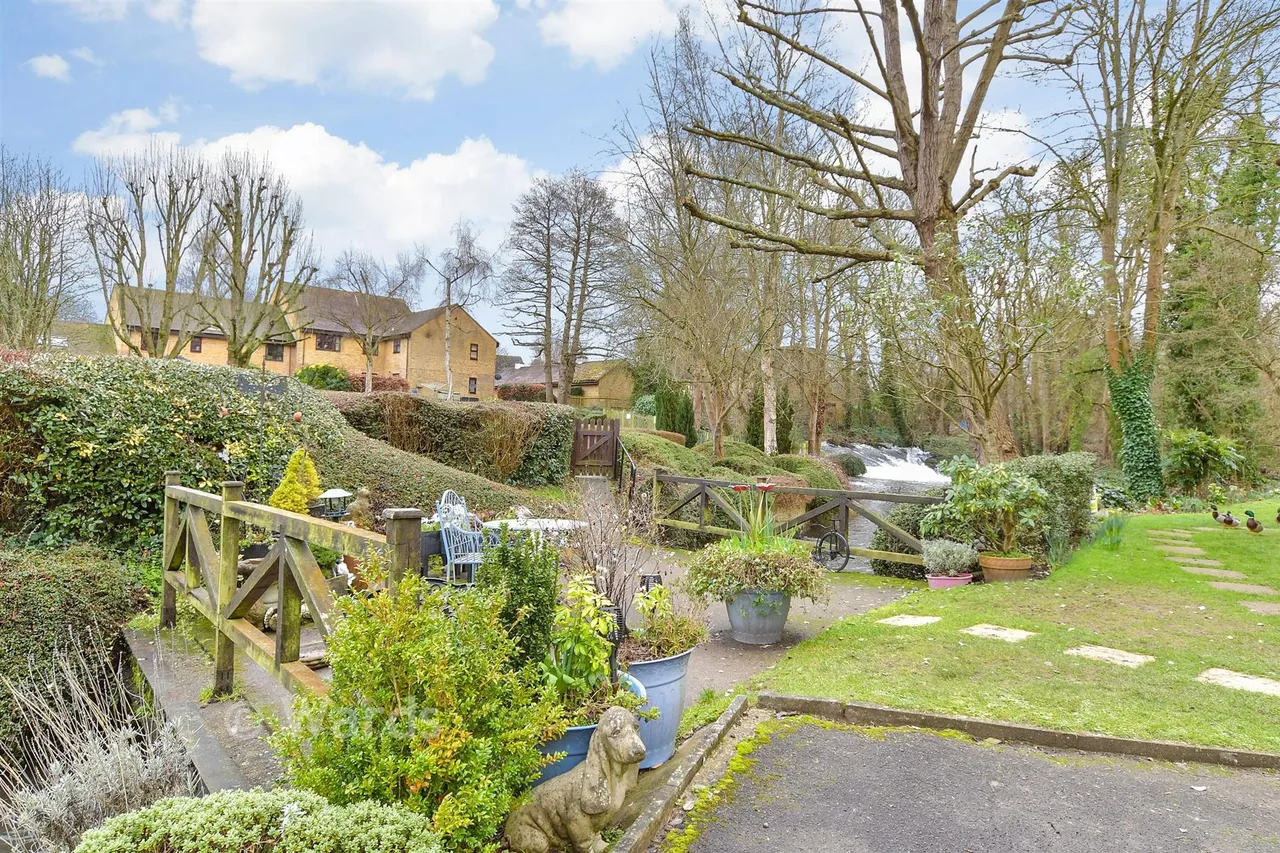 Old Mill Close, Eynsford, DA4, photo 2