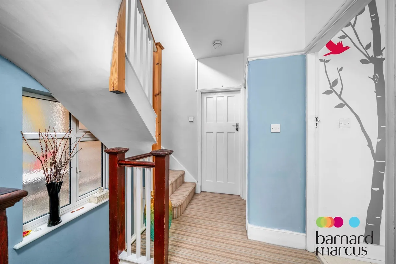 Waterfall Road, London, N11, photo 14