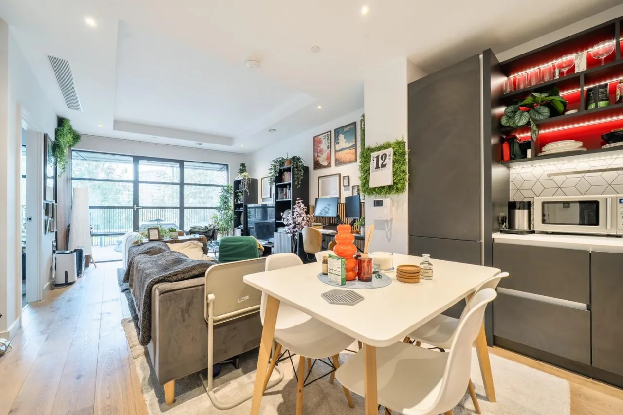 Lookout Lane, London, E14, photo 10