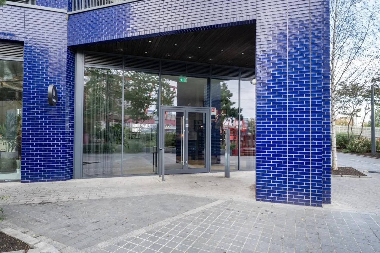 Lookout Lane, London, E14, photo 16