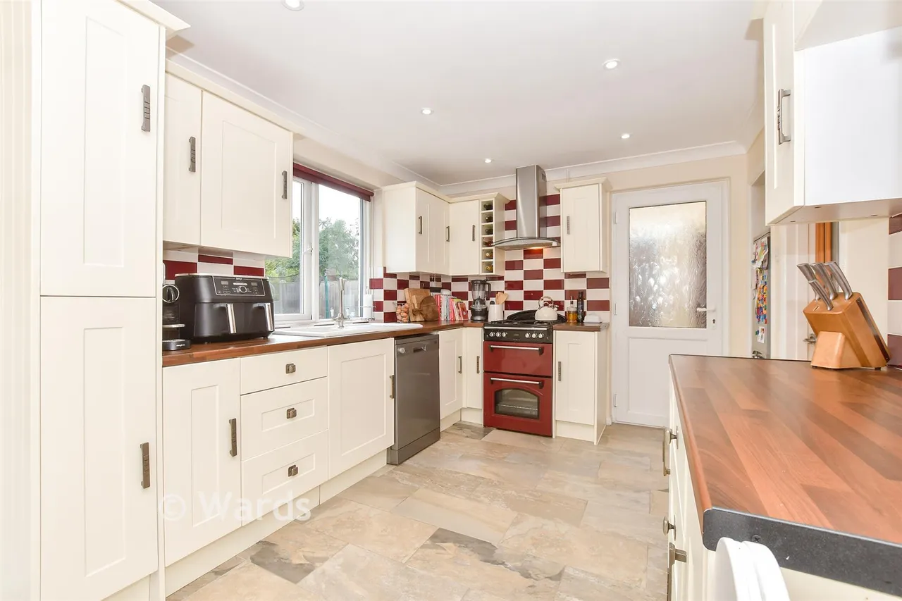 Churchill Avenue, Walmer, CT14, photo 10
