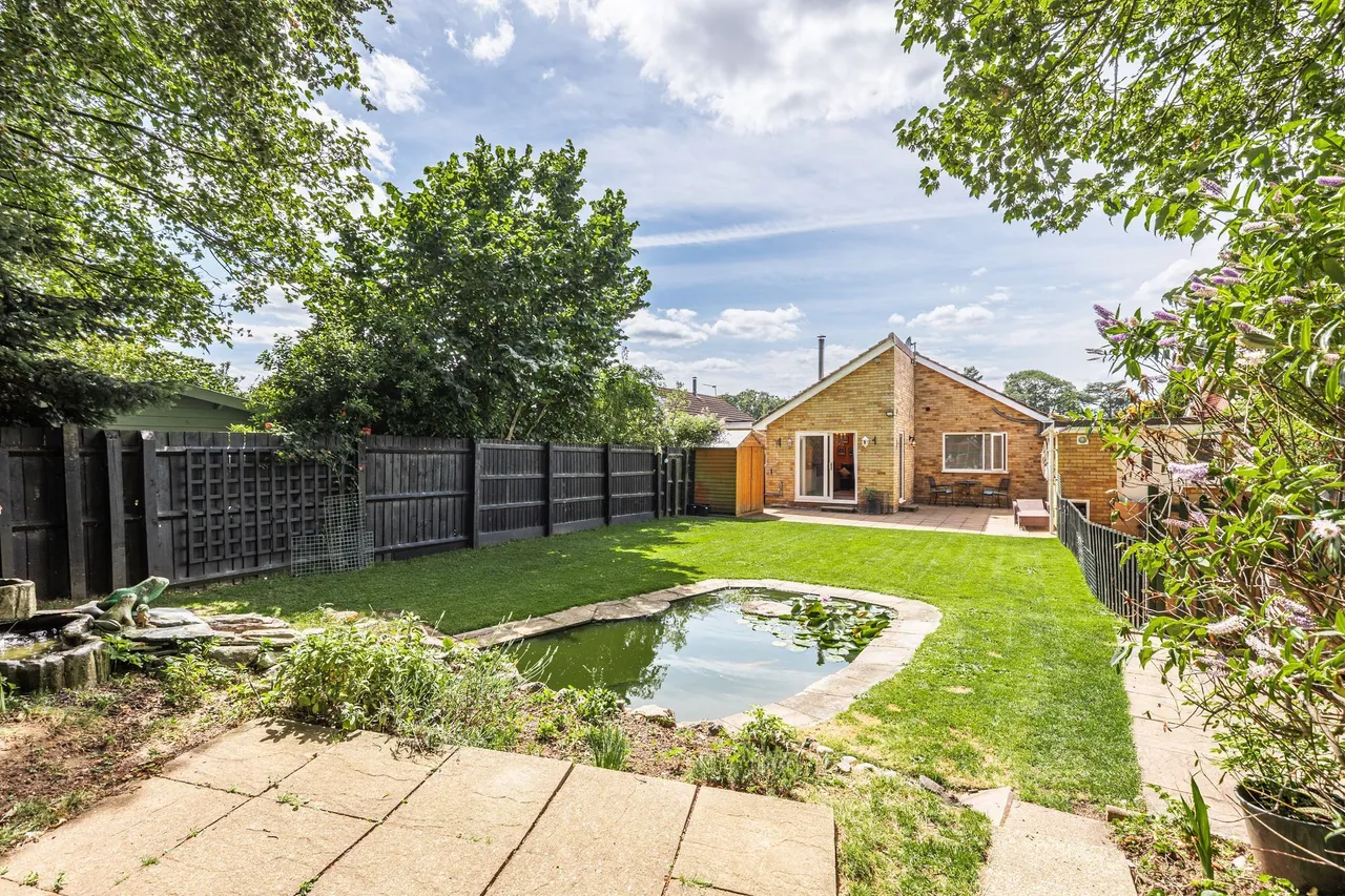 Charming Bungalow in Idyllic Ashill, photo 5