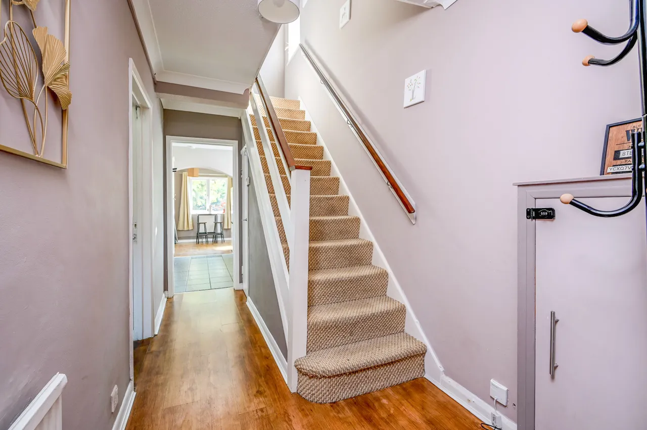 6 Ferndale, Guildford, photo 11