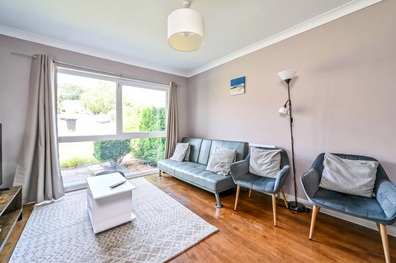 6 Ferndale, Guildford, photo 3