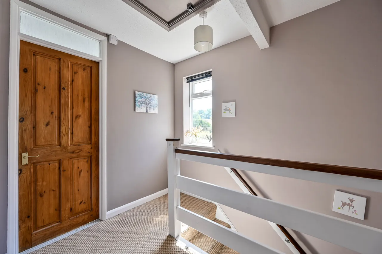 6 Ferndale, Guildford, photo 12