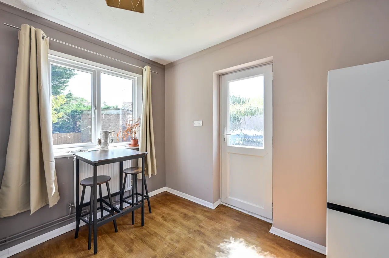 6 Ferndale, Guildford, photo 10