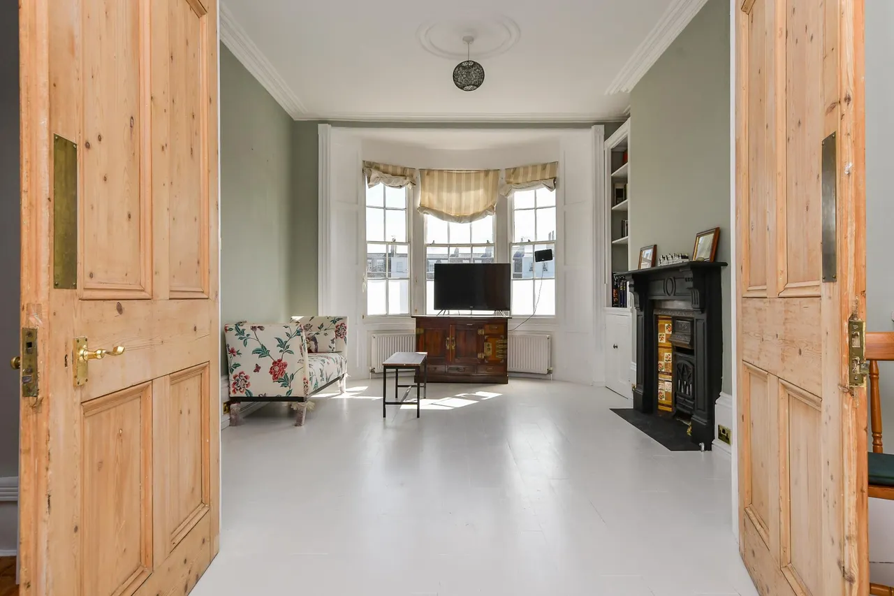 Spencer Square, Ramsgate, CT11, photo 7