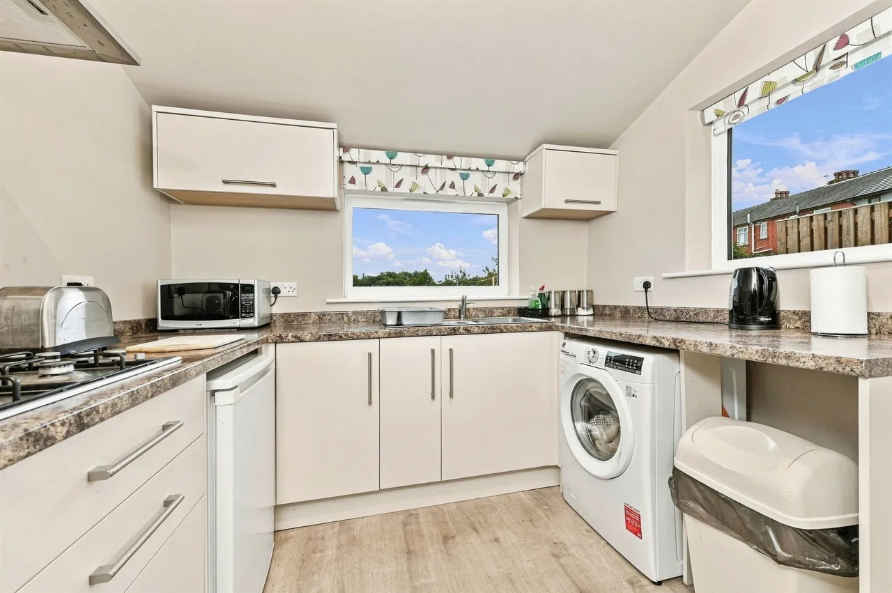 Heatherfield Road, Marsh, Huddersfield, photo 7