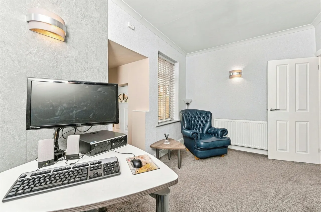 Heatherfield Road, Marsh, Huddersfield, photo 5