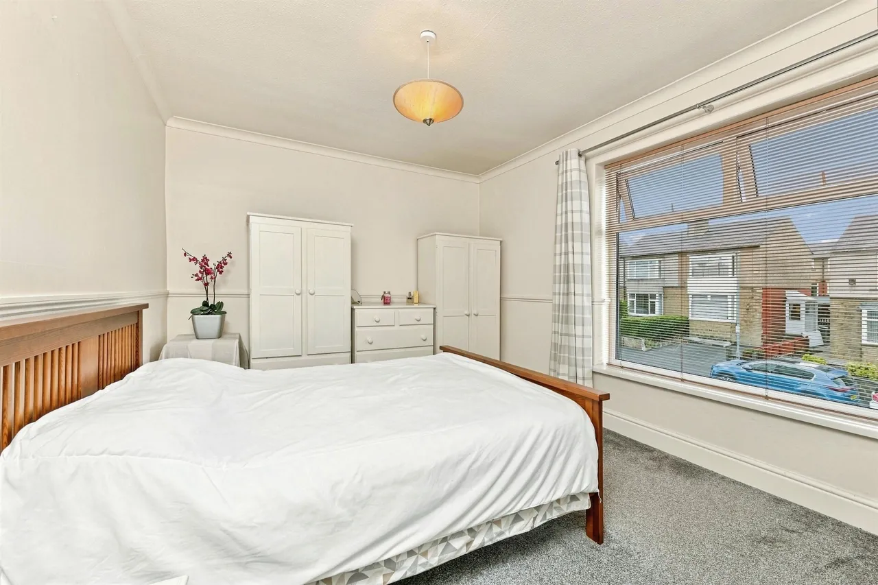 Heatherfield Road, Marsh, Huddersfield, photo 11