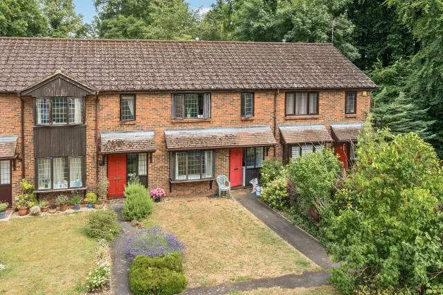 3 bed house for sale — THE RIDINGS, Latimer, Chesham, HP5