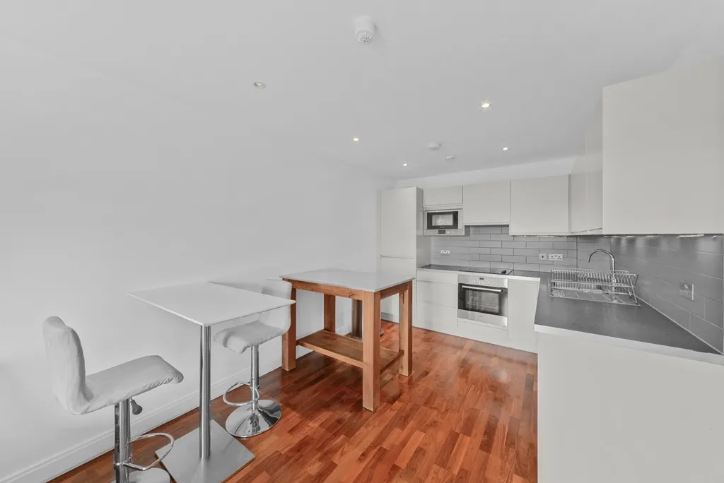 Holman Road, Battersea, SW11, photo 9