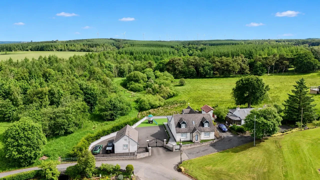 5 bed house for sale — Yieldshields, Carluke, Lanarkshire, ML8 4QB