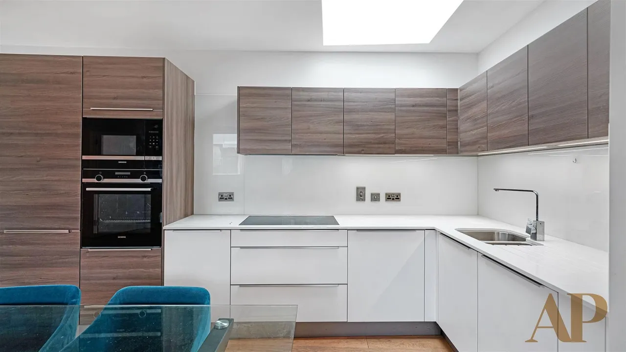 Patcham Terrace, London SW8 4EY, photo 5