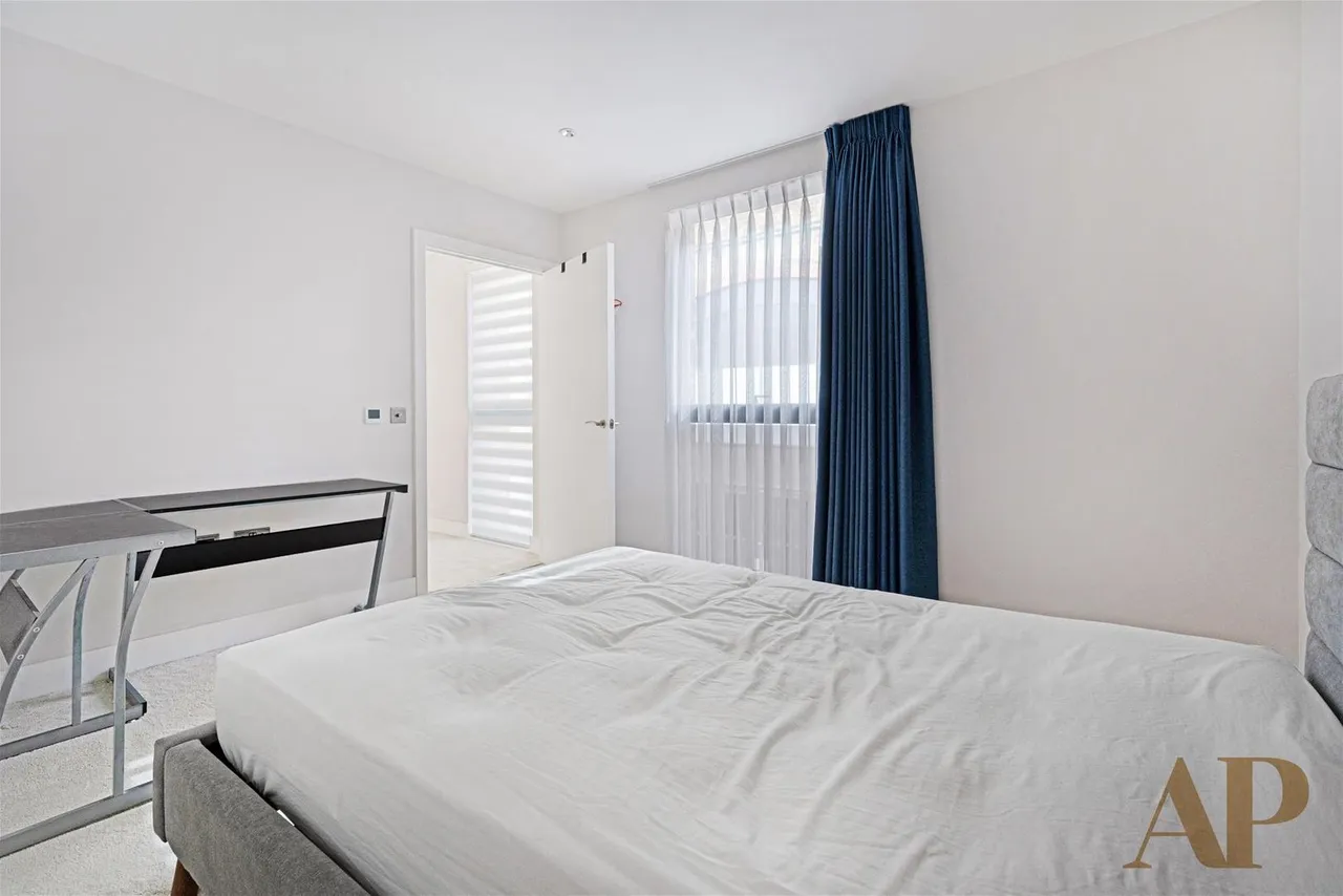 Patcham Terrace, London SW8 4EY, photo 10