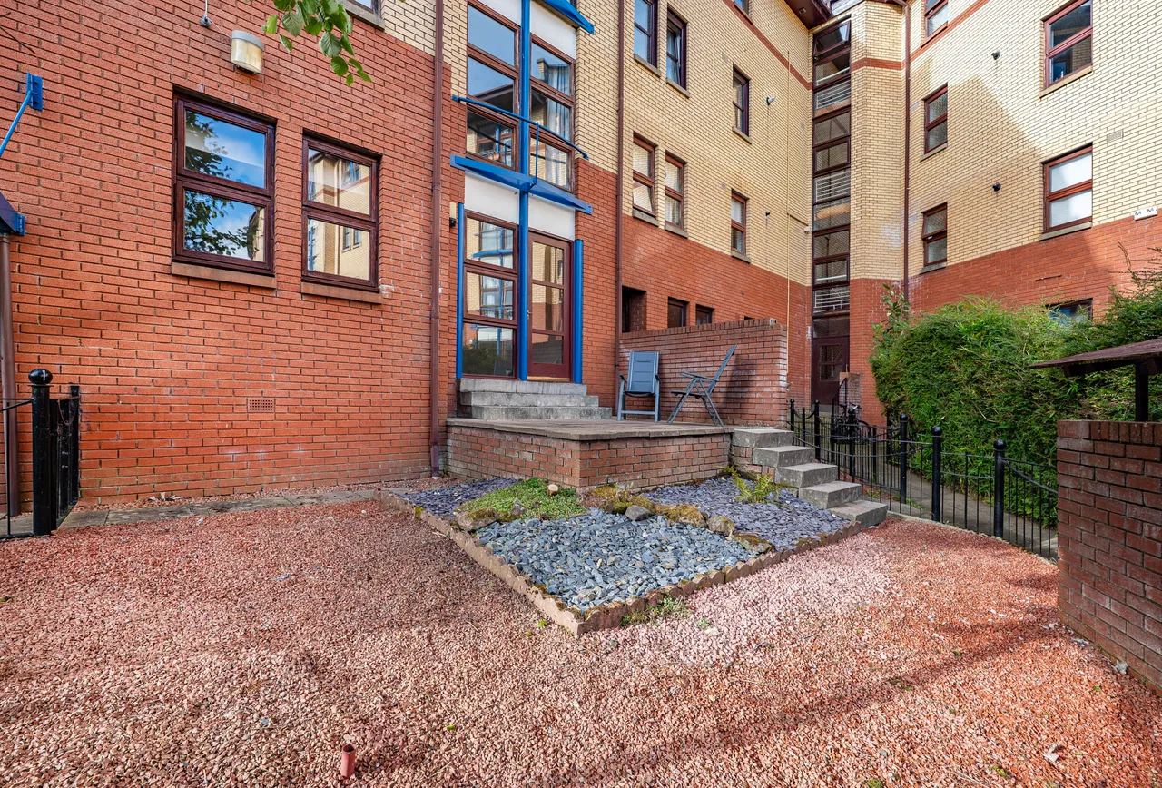 St. Ninian Terrace, Glasgow, G5, photo 22