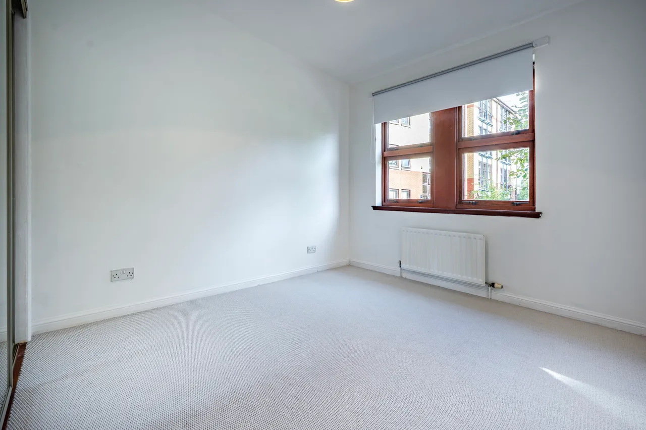 St. Ninian Terrace, Glasgow, G5, photo 10