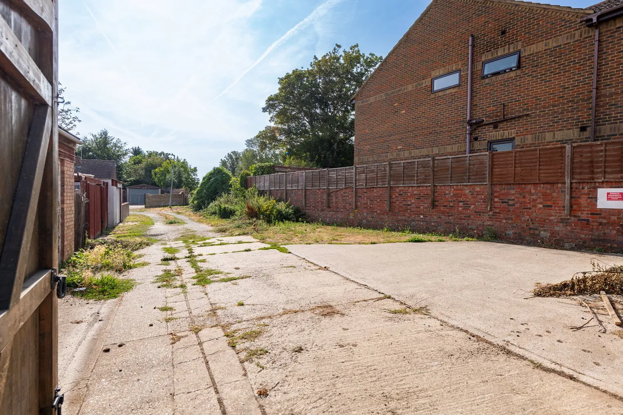 Queens Road, Minster On Sea, ME12, photo 29
