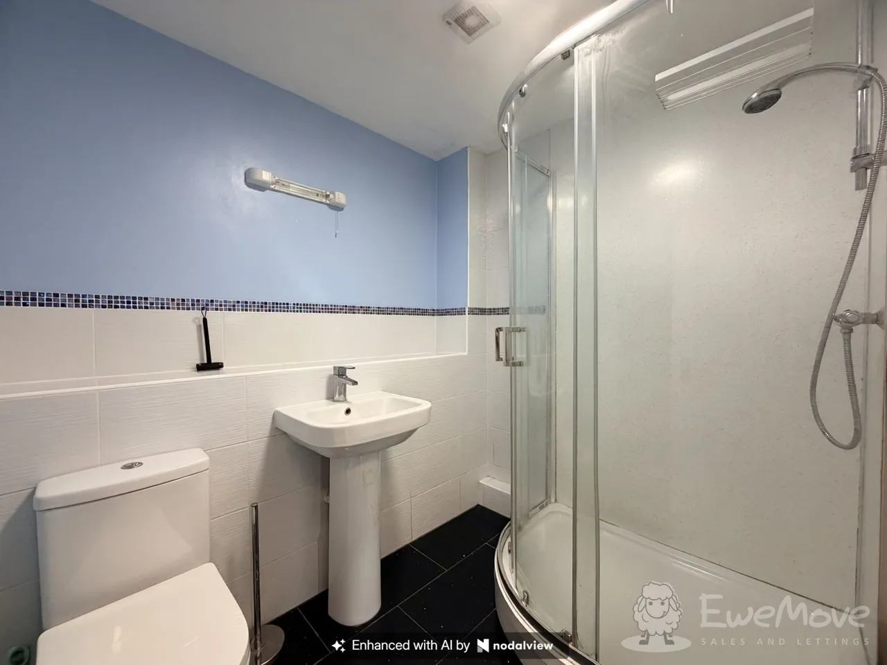 Lion Court, Worcester, WR1, photo 4
