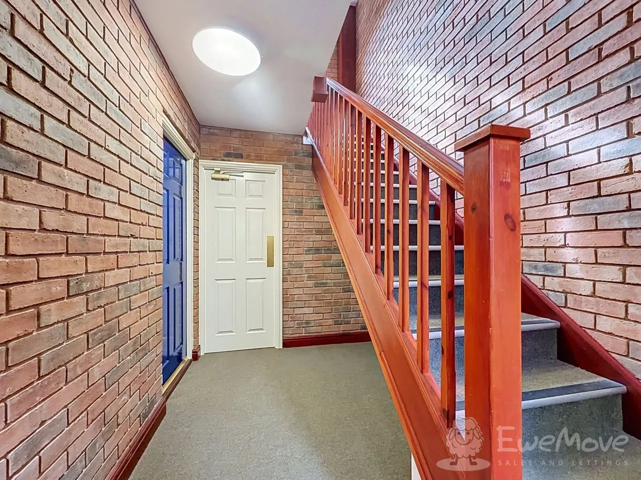 Lion Court, Worcester, WR1, photo 13