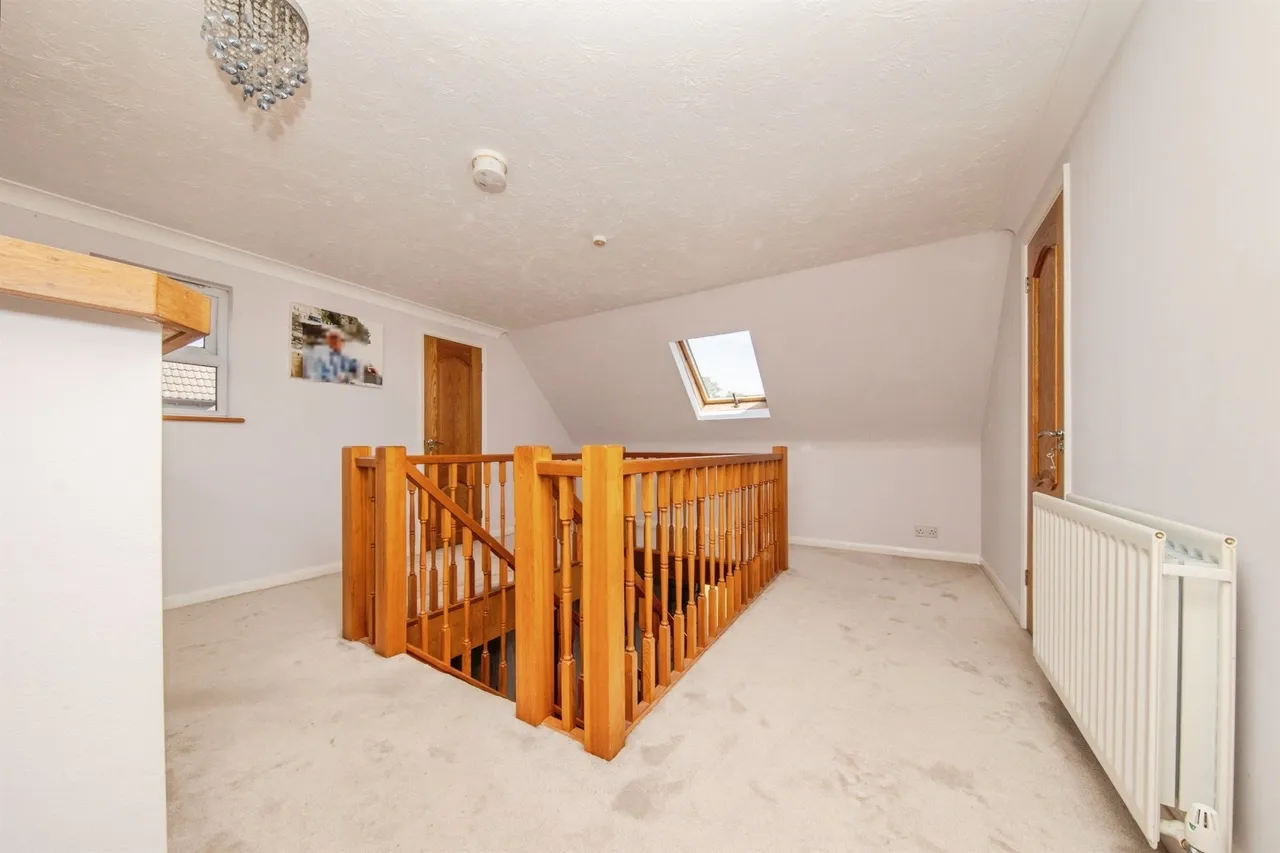 Thorpe Road, Kirby Cross, CO13, photo 7