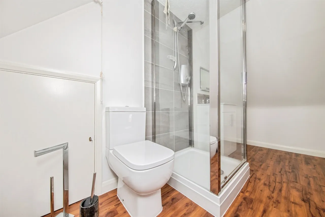 Thorpe Road, Kirby Cross, CO13, photo 12