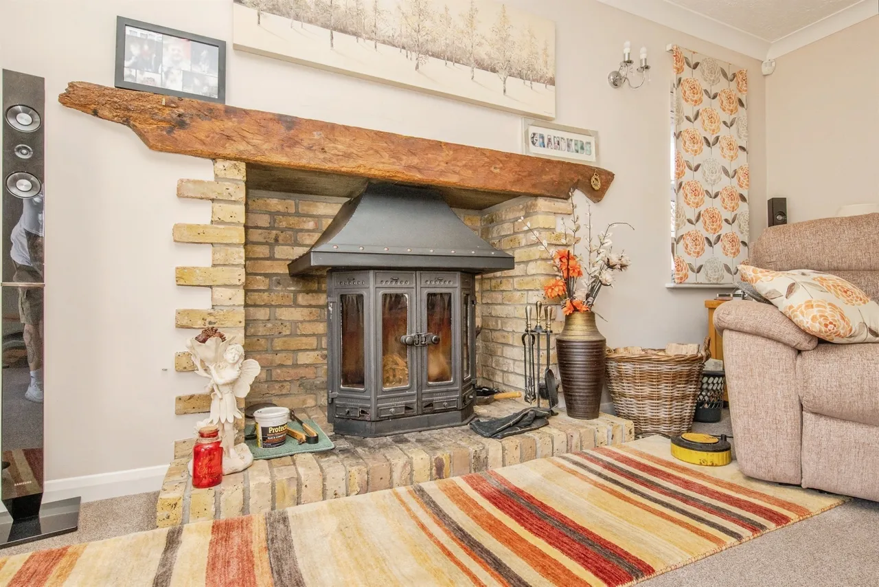 Thorpe Road, Kirby Cross, CO13, photo 3