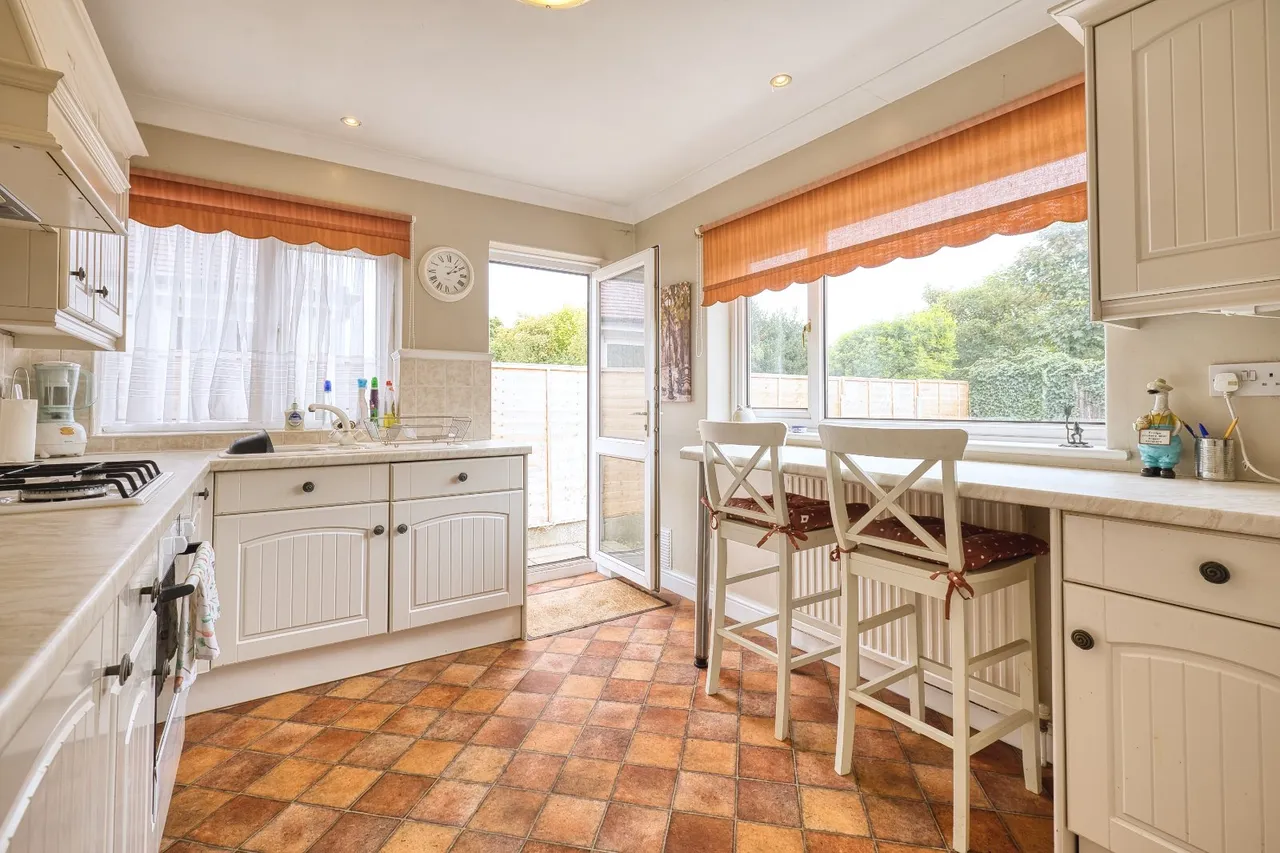 Freda Close, Broadstairs, CT10, photo 3