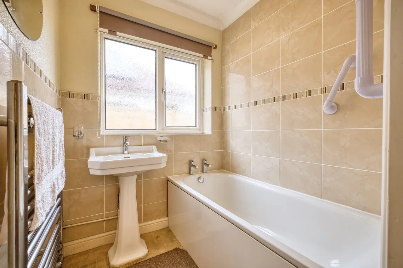 Freda Close, Broadstairs, CT10, photo 8