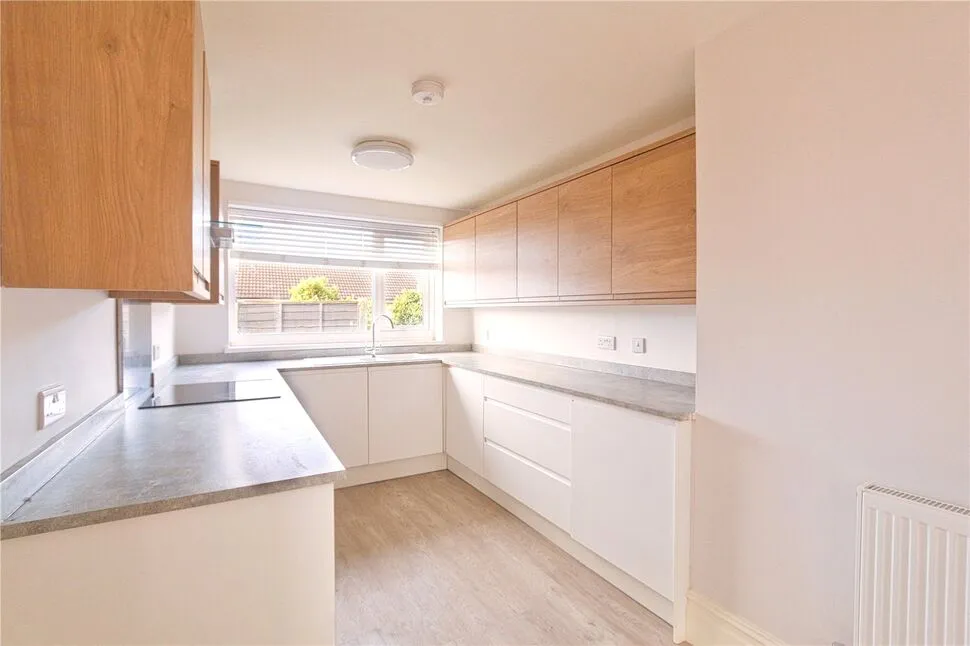 Shaw Hall Avenue, Hyde, SK14, photo 11