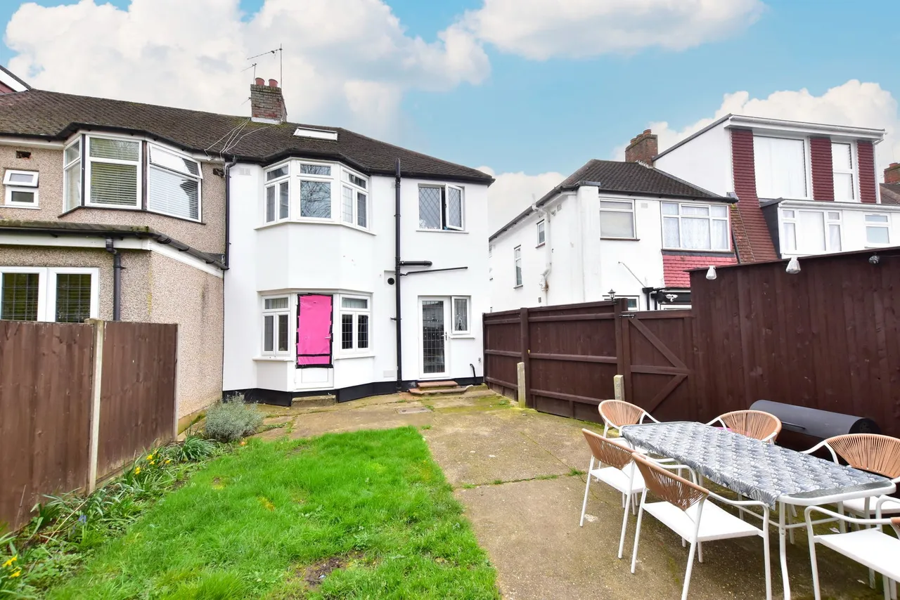 Brook Drive, Harrow, HA1, photo 9