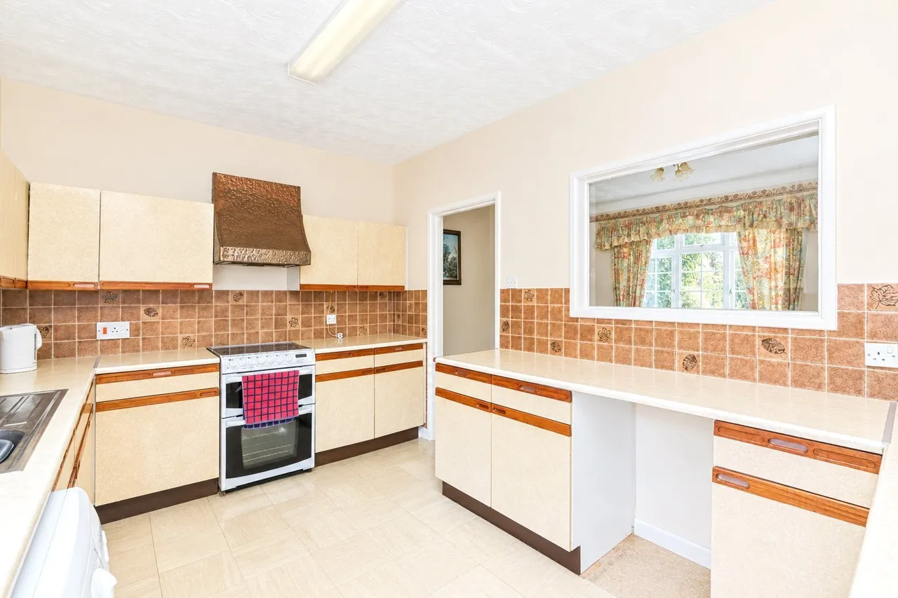 Southampton Road, Cadnam, SO40, photo 5