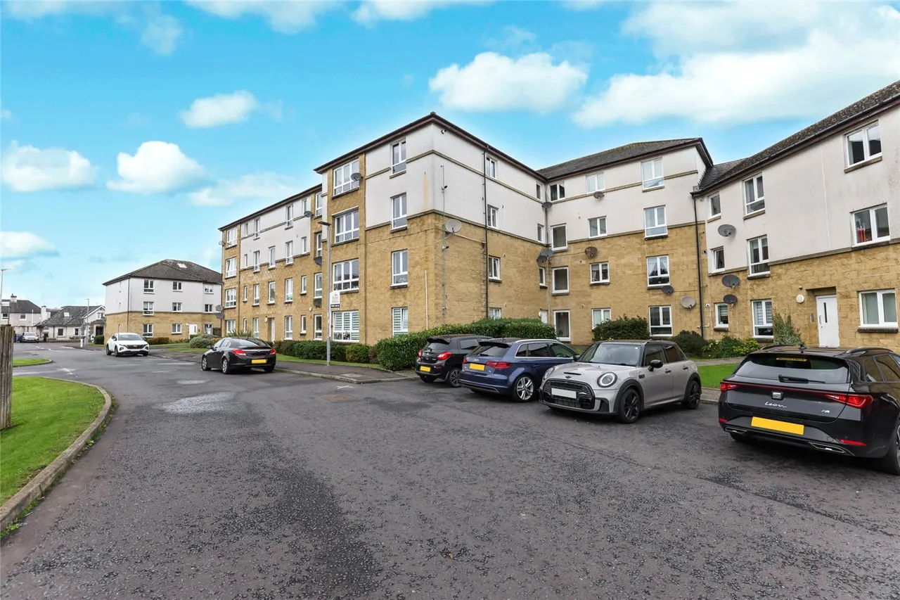 Croft Gardens, Cambuslang, G72, photo 21