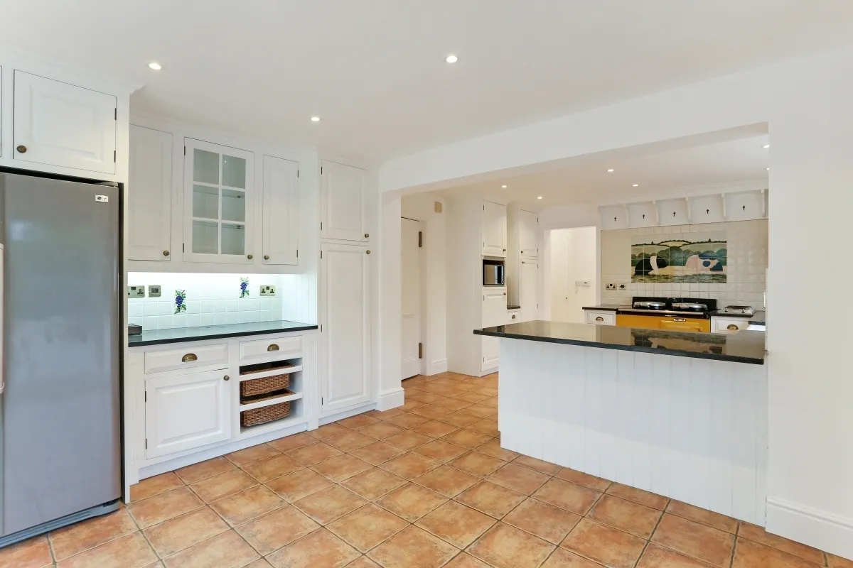 Ashley Road, Walton-on-Thames KT12, photo 4
