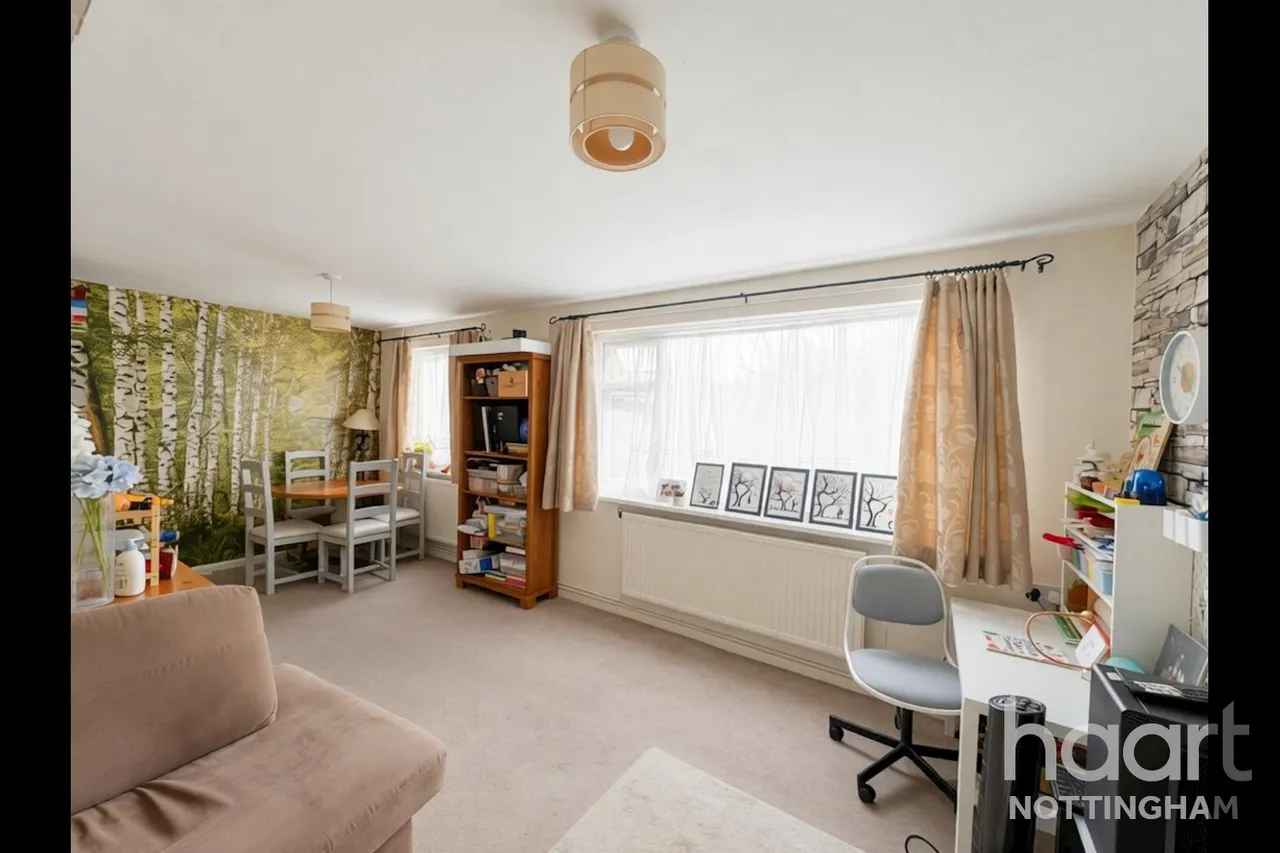 Queens Road, Radcliffe on Trent, NG12, photo 4