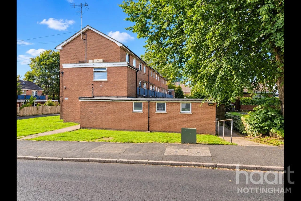 Queens Road, Radcliffe on Trent, NG12, photo 2