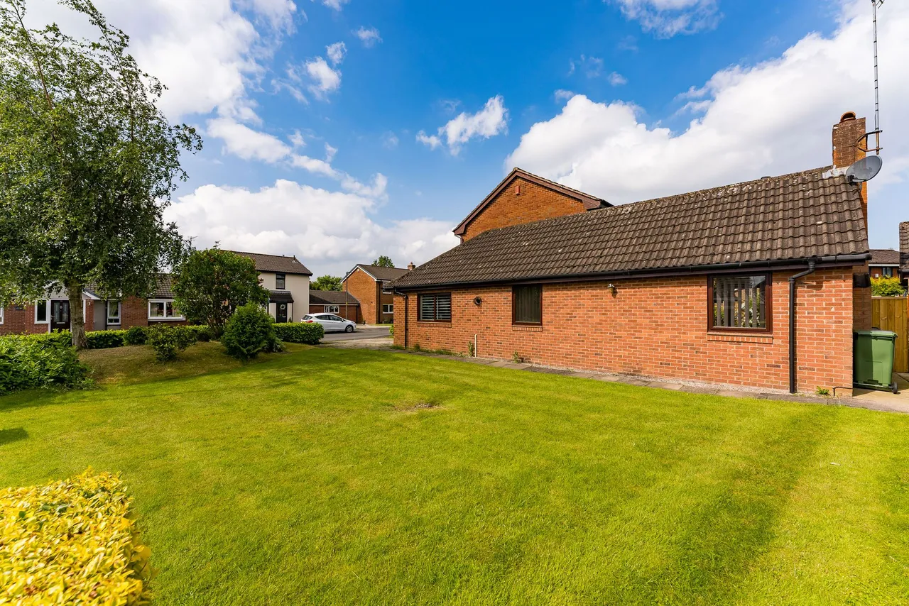 Elmridge, Leigh, Leigh, WN7 1HN, photo 25