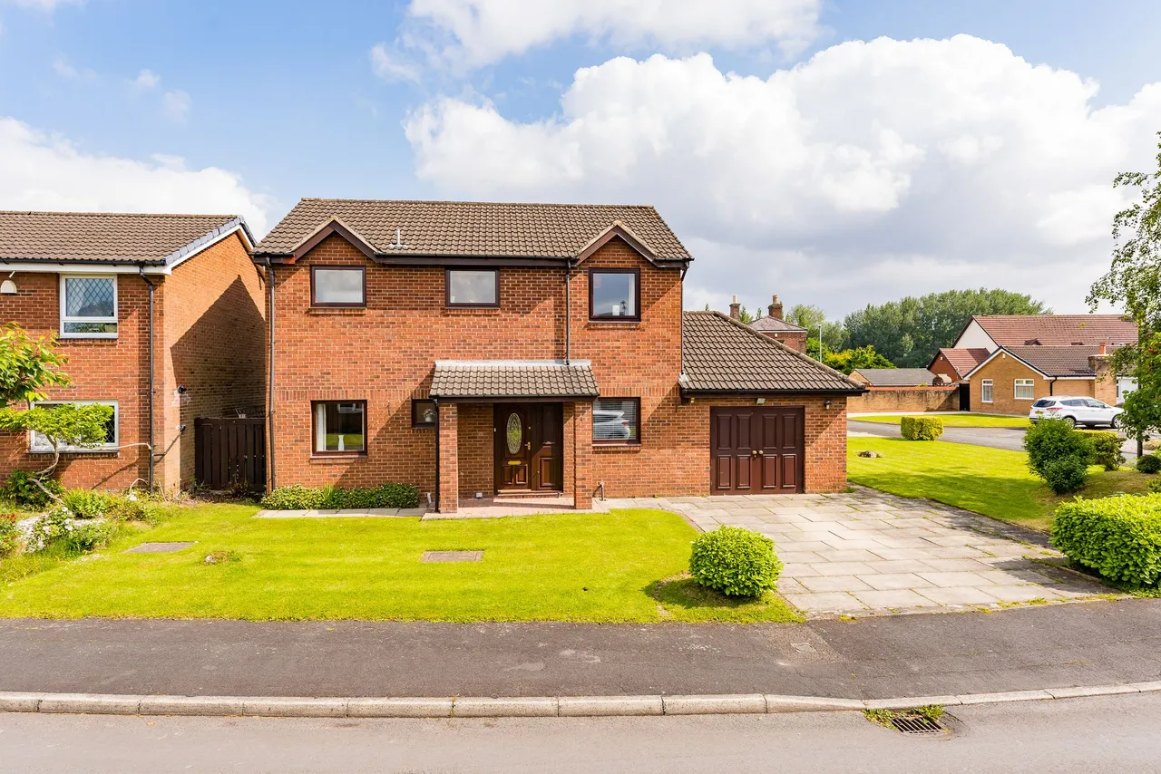 3 bed house for sale — Elmridge, Leigh, Leigh, WN7 1HN