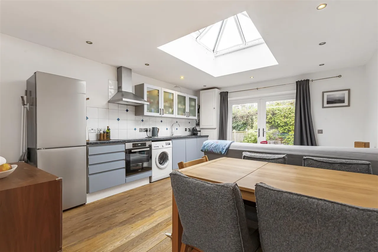 flat to rent, Tangier Road, Richmond, TW10