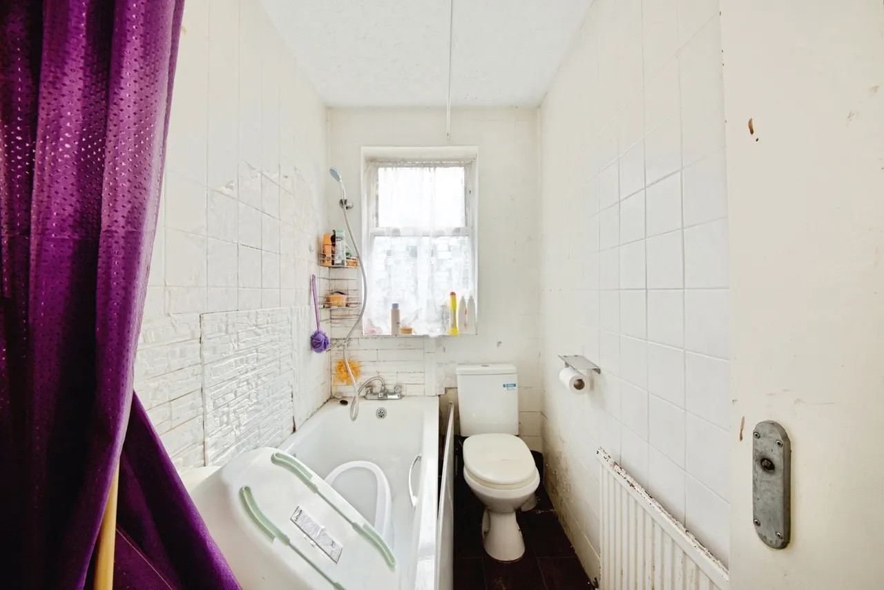 Seymour Gardens, Ilford, IG1, photo 11