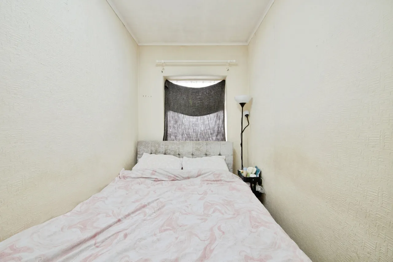 Seymour Gardens, Ilford, IG1, photo 10