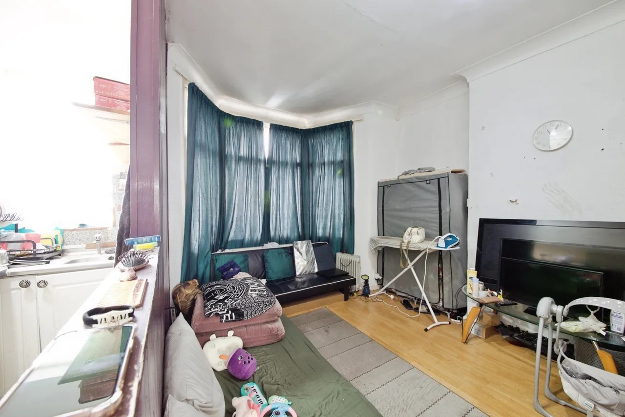 Seymour Gardens, Ilford, IG1, photo 4