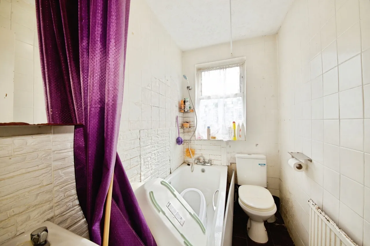 Seymour Gardens, Ilford, IG1, photo 6