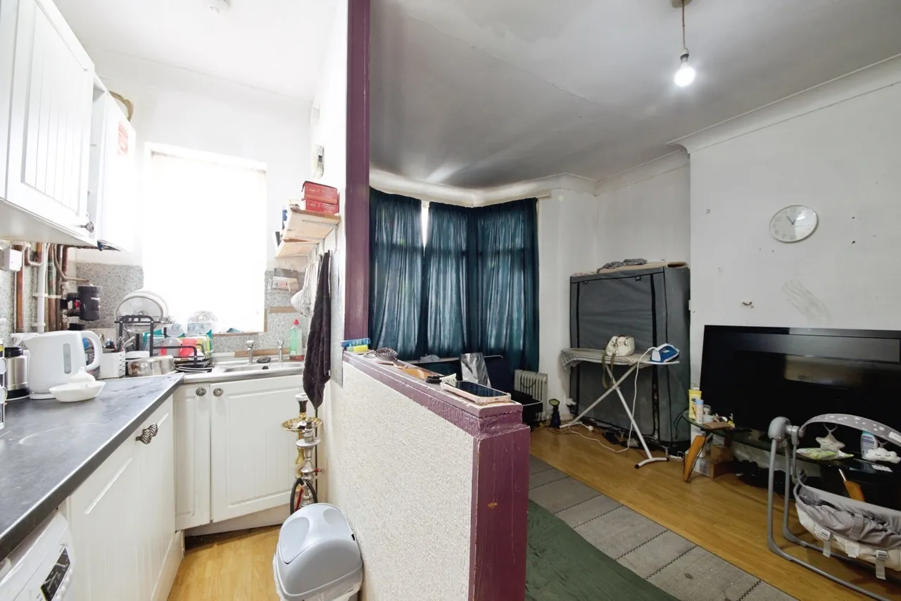 Seymour Gardens, Ilford, IG1, photo 8