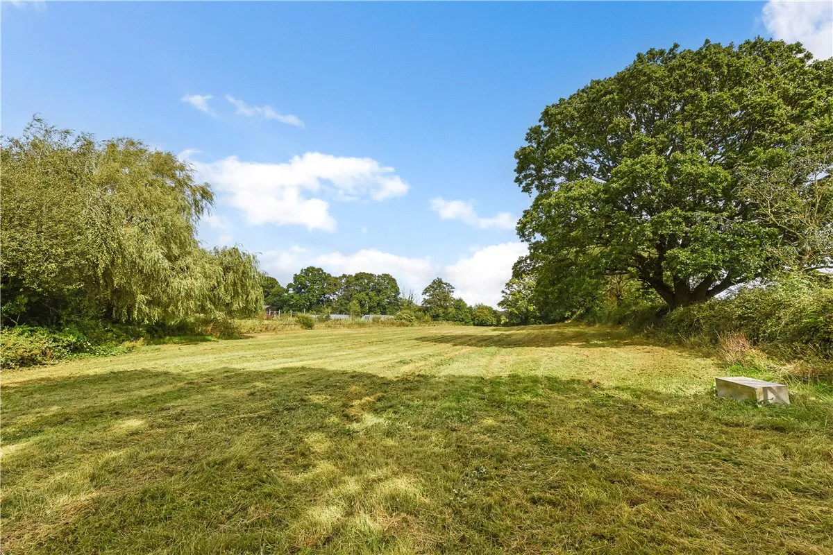 Forest Road, Worlds End, PO7, photo 14